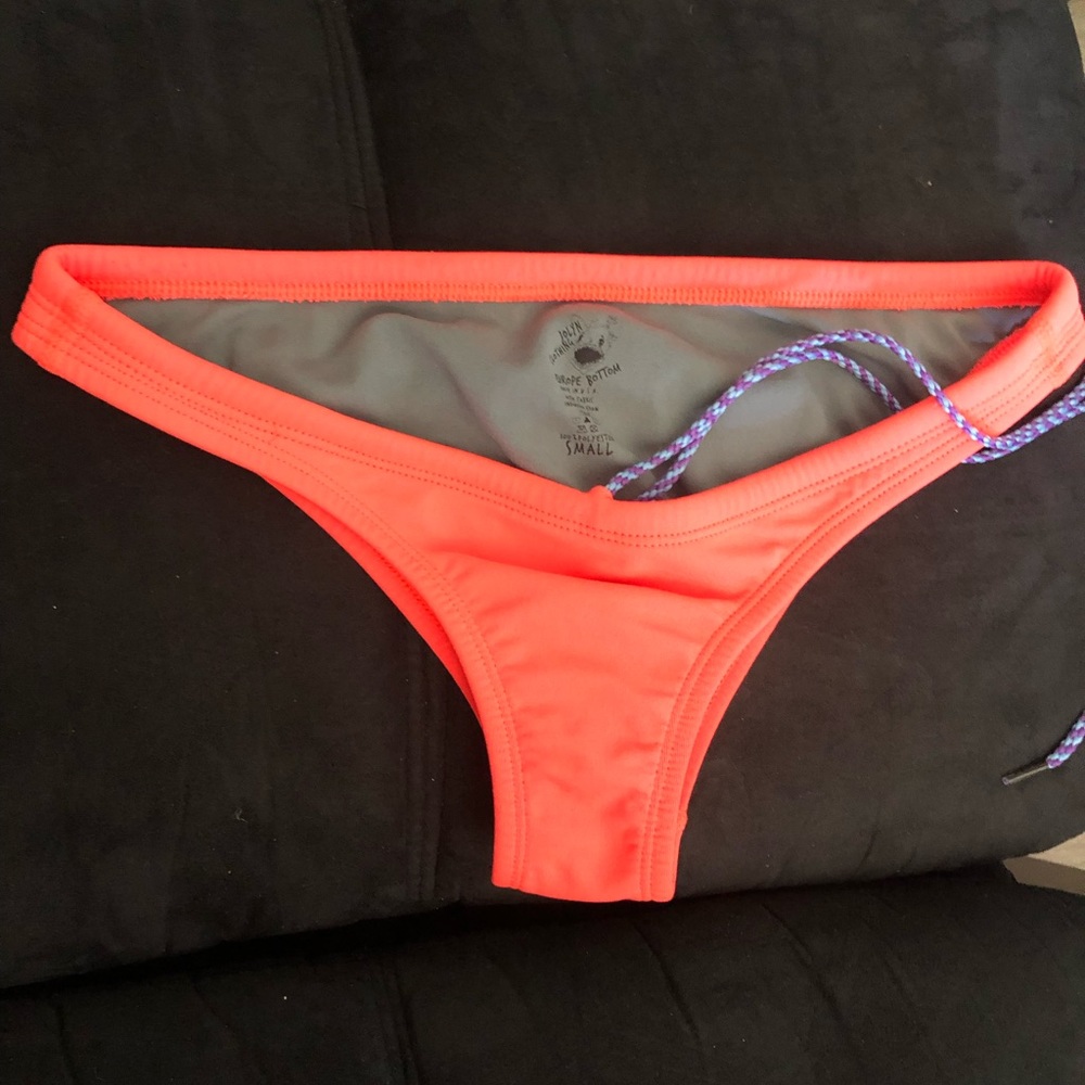 Small Jolyn European Bottoms